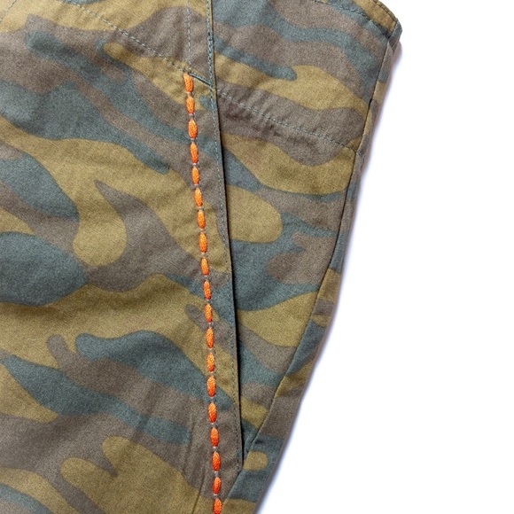 Victoria Secret Mini Skirt Green Camo Size XS - Picture 3 of 5